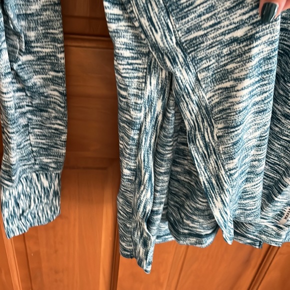 Reebox Performance Long Sleeve - Picture 4 of 9